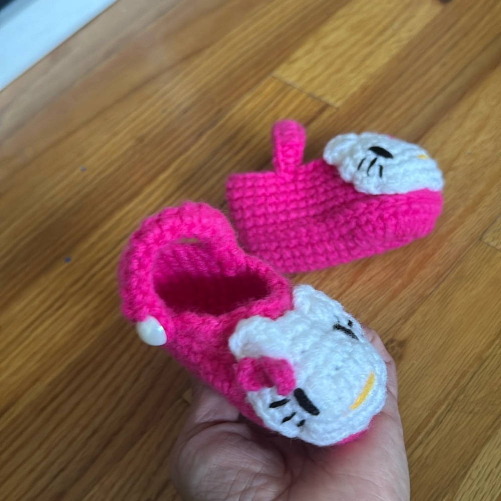 Hello Kitty booties, handmade